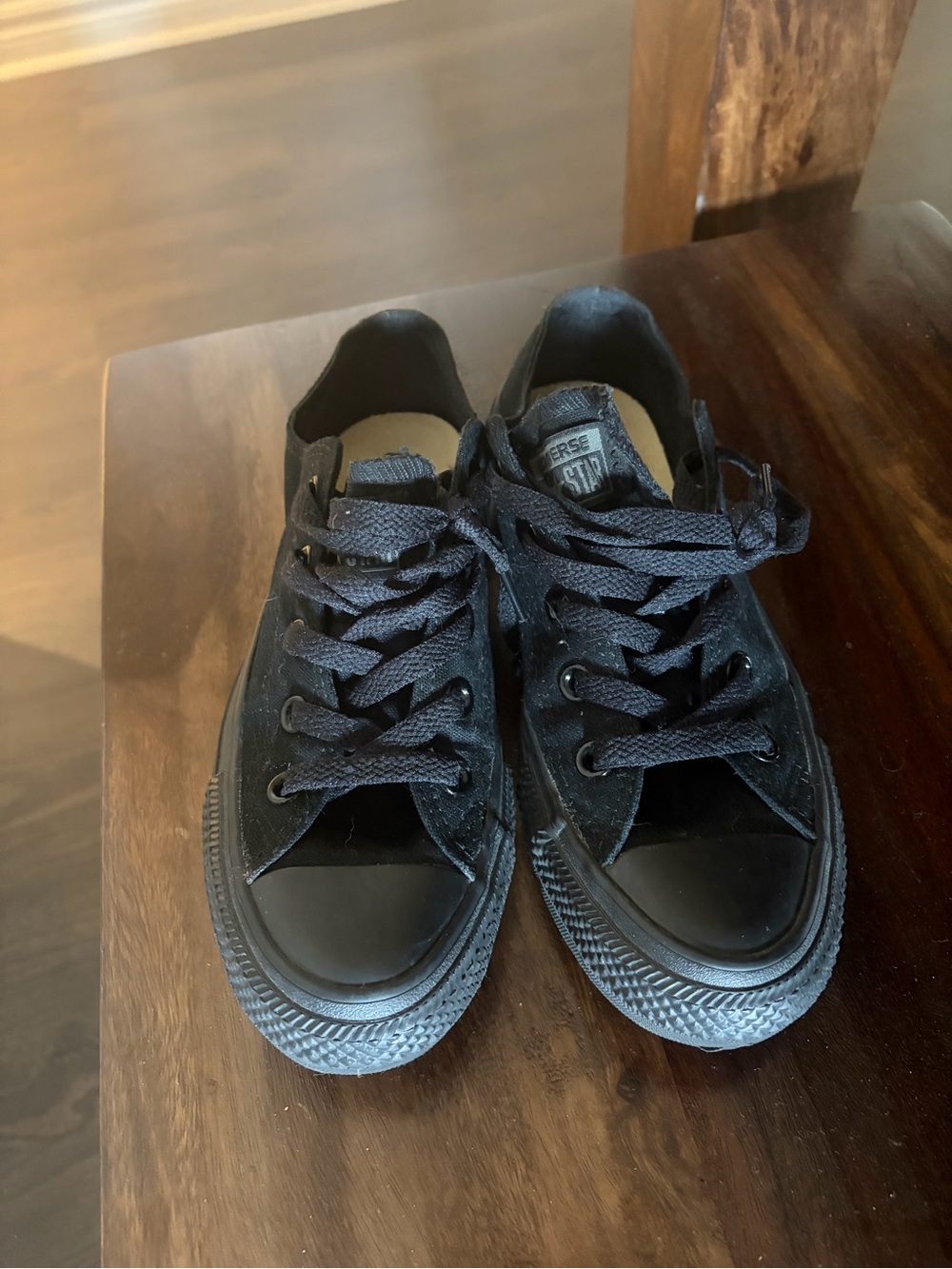 Black Converse low top